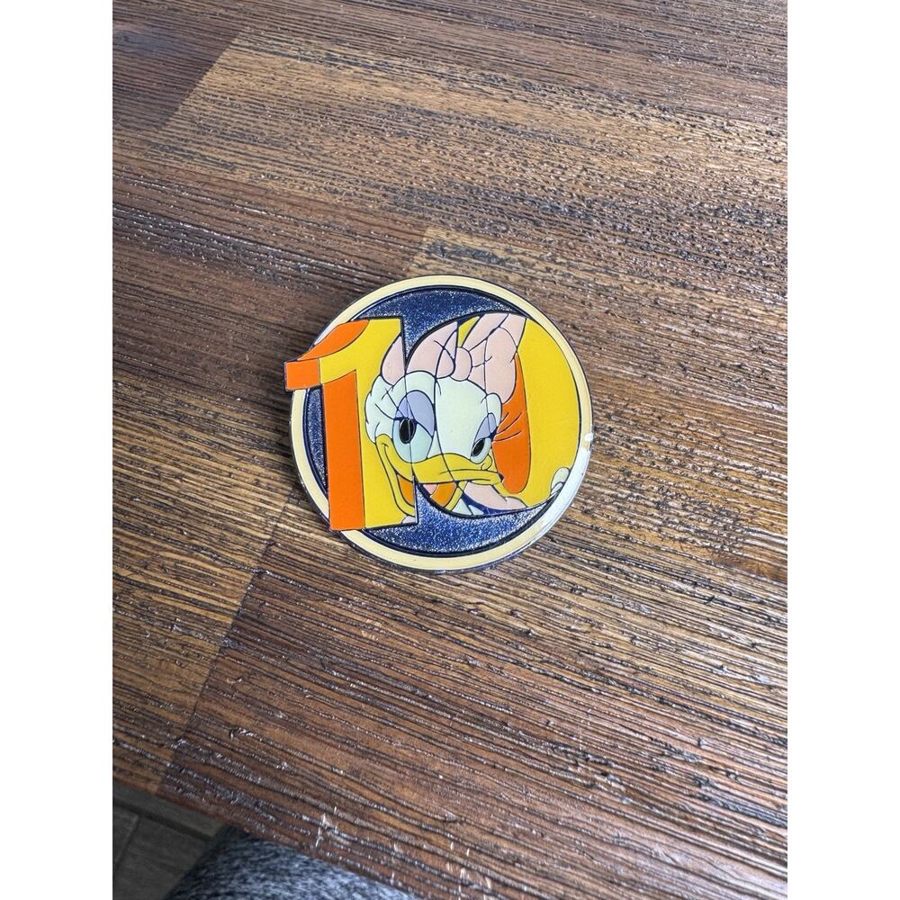 Disney Parks 10 Years Pin Trading Set of 5 Mystery Limited Release 2010 - Picture 4 of 8